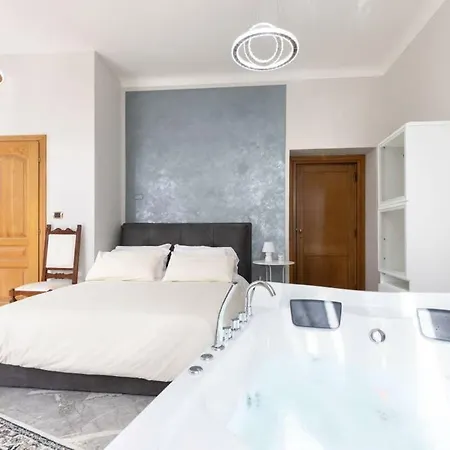 View Colosseo From Jacuzzi Apartment Rome